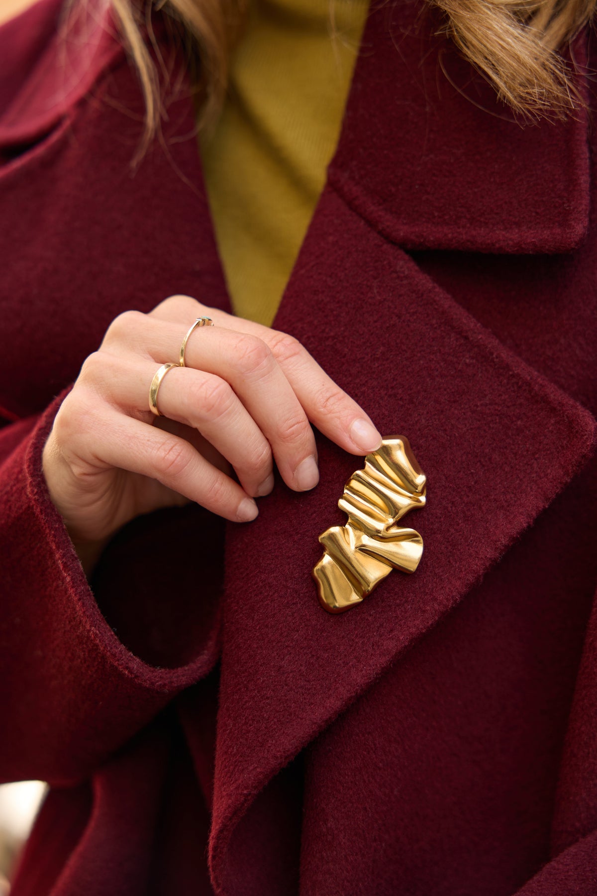 Kate - Gold - Magnetic Brooch